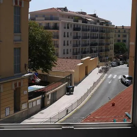 In Apartament *